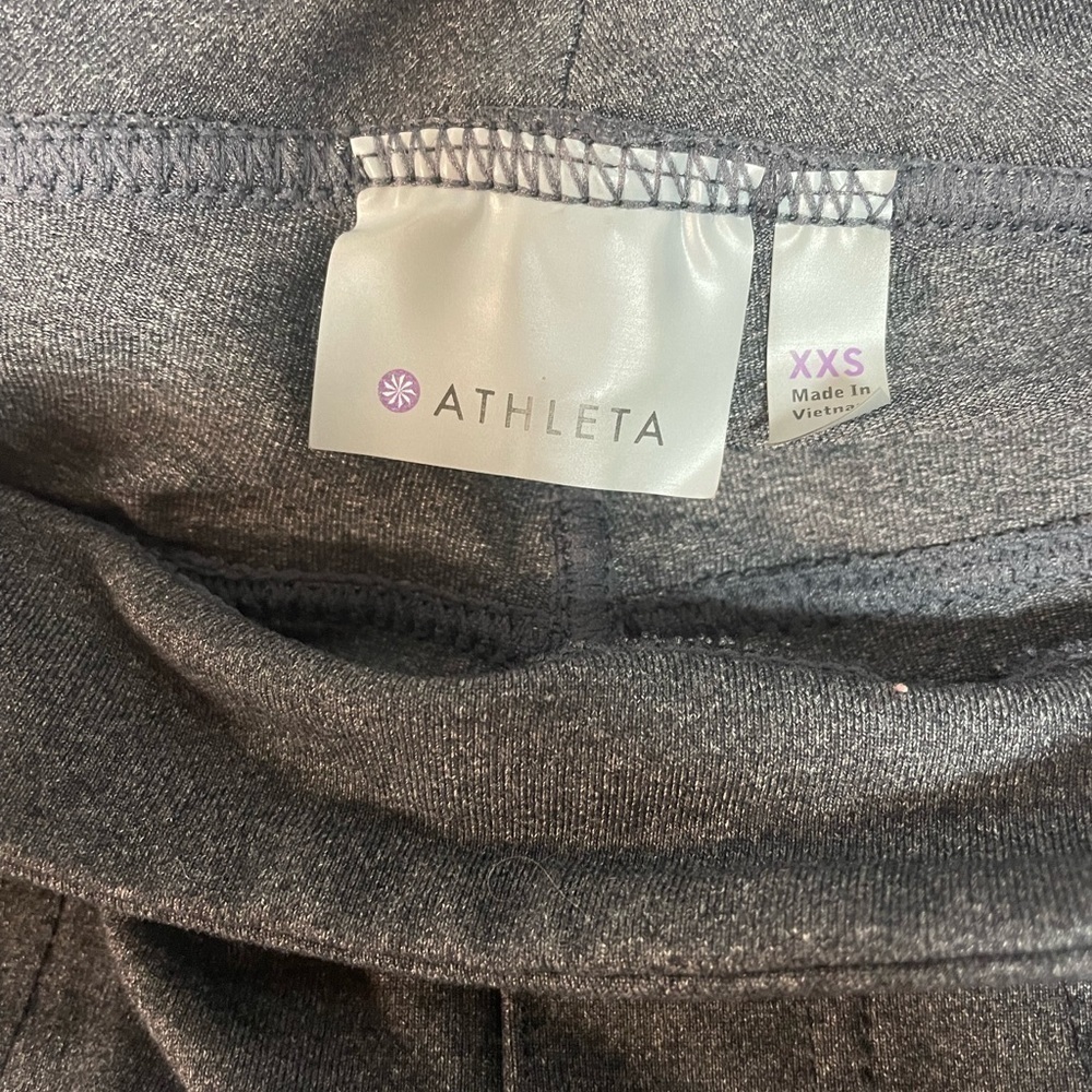 Athleta straight leg pants. - Picture 2 of 3